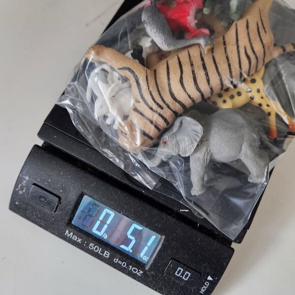 Set Of 11 Plastic Animal Figures Tiger Giraffe Elephant Shark Cow Rabbit Crab Sm - Picture 8 of 8